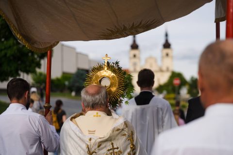 Slavnost Těla a Krve Páně 2026