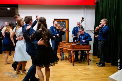 Farní ples 2024