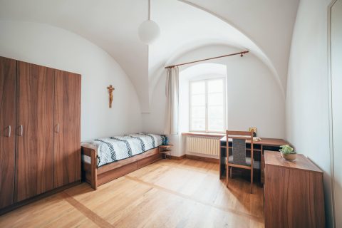 Klášter únor 2021 + komunita sester