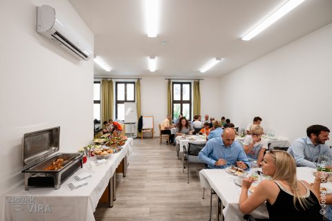 Koncert "Překovejte zbraně v nástroje míru"