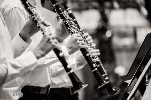 Koncert "Překovejte zbraně v nástroje míru"