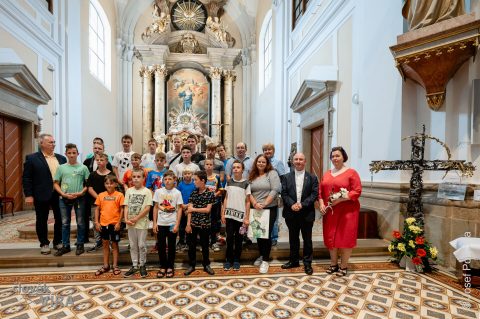 Koncert "Překovejte zbraně v nástroje míru"