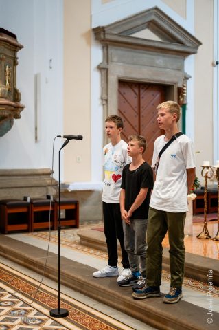 Koncert "Překovejte zbraně v nástroje míru"
