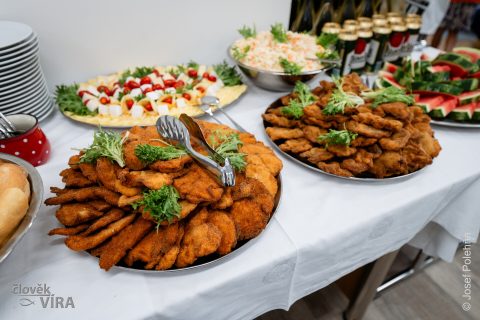 Koncert "Překovejte zbraně v nástroje míru"