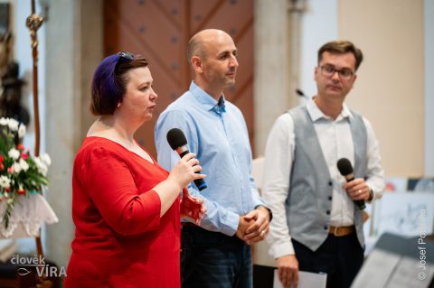 Koncert "Překovejte zbraně v nástroje míru"