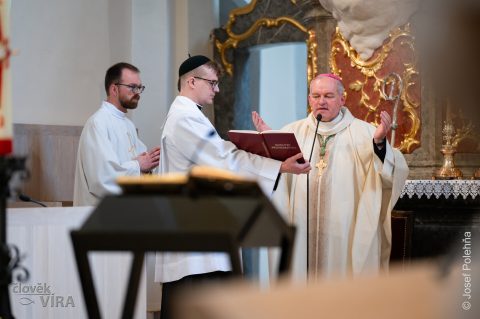 Mše sv. na poděkovaní za 75 let komunity dominikánských mnišek ČaV