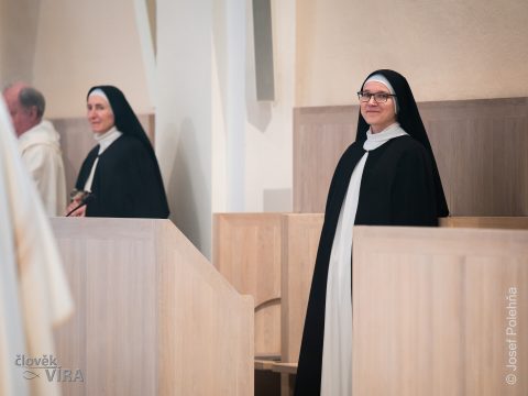 Mše sv. na poděkovaní za 75 let komunity dominikánských mnišek ČaV