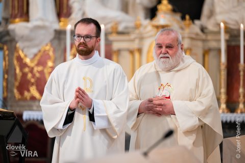 Mše sv. na poděkovaní za 75 let komunity dominikánských mnišek ČaV