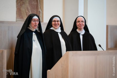 Mše sv. na poděkovaní za 75 let komunity dominikánských mnišek ČaV