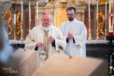 Mše sv. na poděkovaní za 75 let komunity dominikánských mnišek ČaV