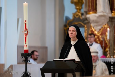 Mše sv. na poděkovaní za 75 let komunity dominikánských mnišek ČaV