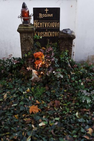 Pobožnost za zemřelé – starý hřbitov Uherský Brod 2023