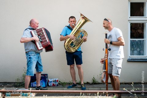 Rozloučení s otcem Petrem Janíčkem