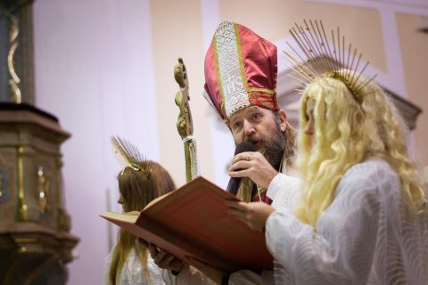 sv. Mikuláš ve farním kostele