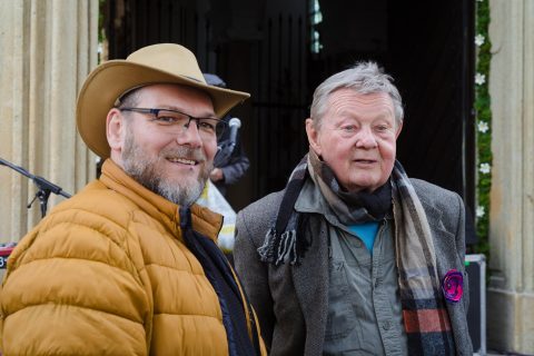 Vladimír Merta na schodech