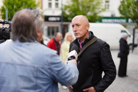 Vladimír Merta na schodech