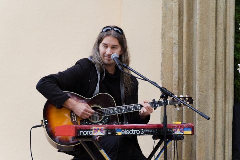 Vladimír Merta na schodech