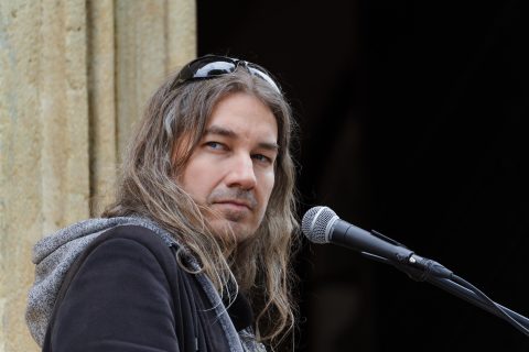 Vladimír Merta na schodech